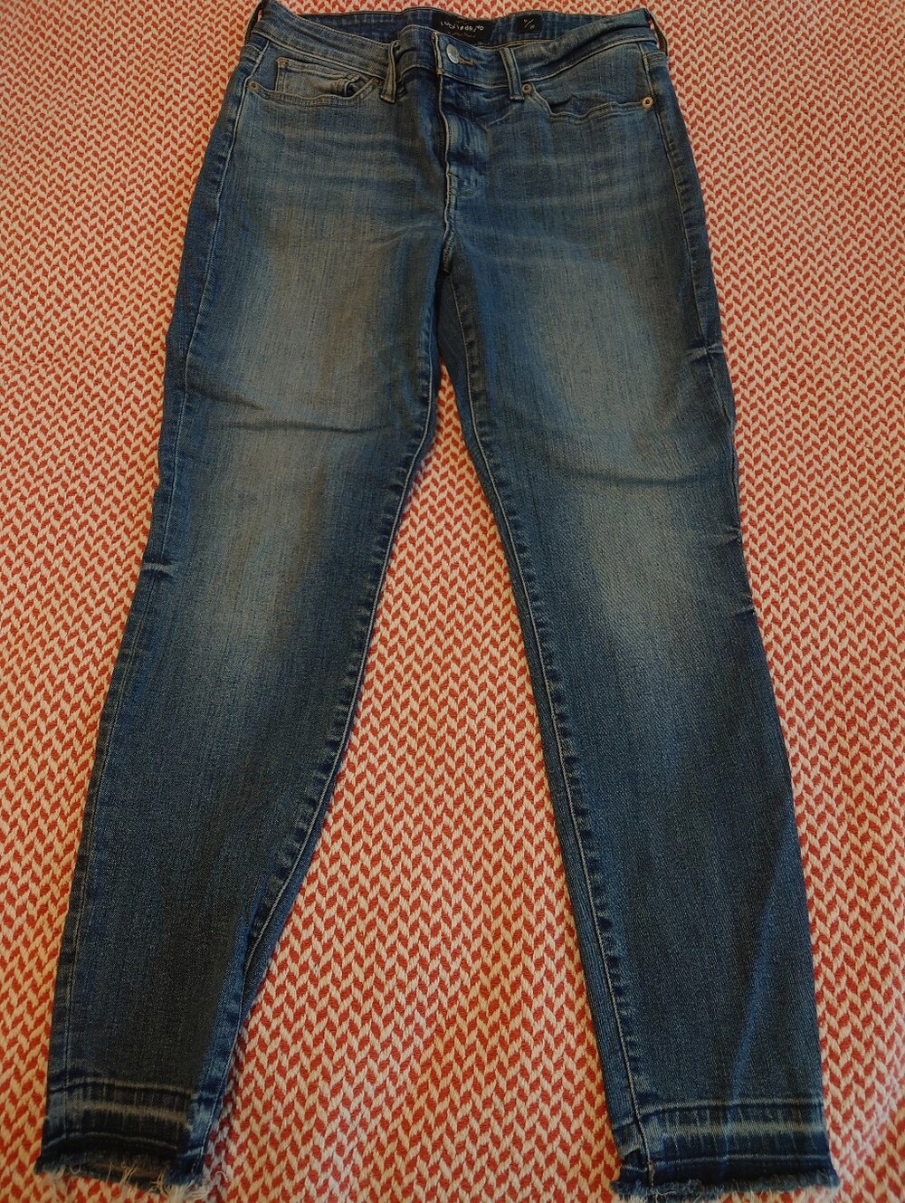 Lucky Brand Ava Skinny with Frayed Hem